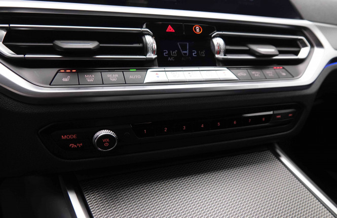 BMW_BMW_3_2551091_16.jpg BMW_BMW_3_2551091_16.jpg