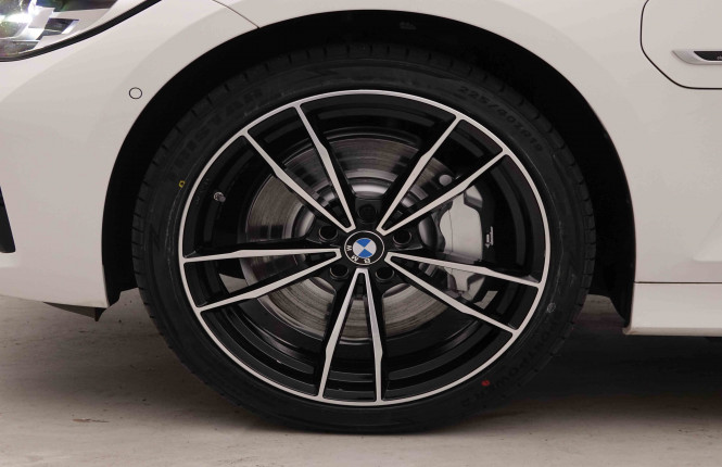 BMW_BMW_3_2551224_23.jpg BMW_BMW_3_2551224_23.jpg