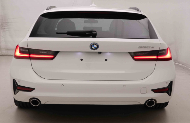 BMW_BMW_3_2551224_30.jpg BMW_BMW_3_2551224_30.jpg