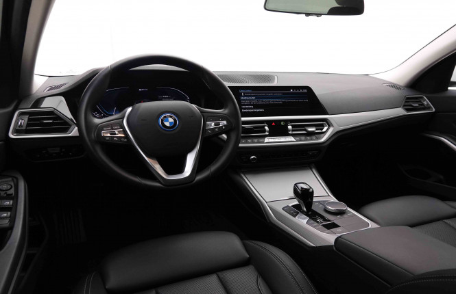 BMW_BMW_3_2551224_8.jpg BMW_BMW_3_2551224_8.jpg