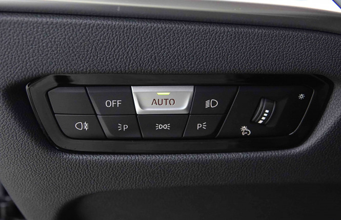 BMW_BMW_3_2654938_22.jpg