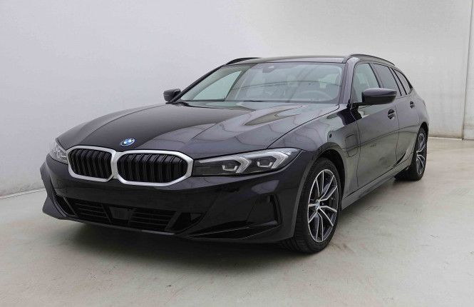 BMW_BMW_3_2654938_27.jpg
