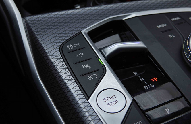 BMW_BMW_3_2655008_15.jpg