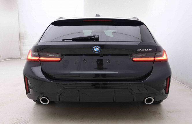 BMW_BMW_3_2655008_32.jpg
