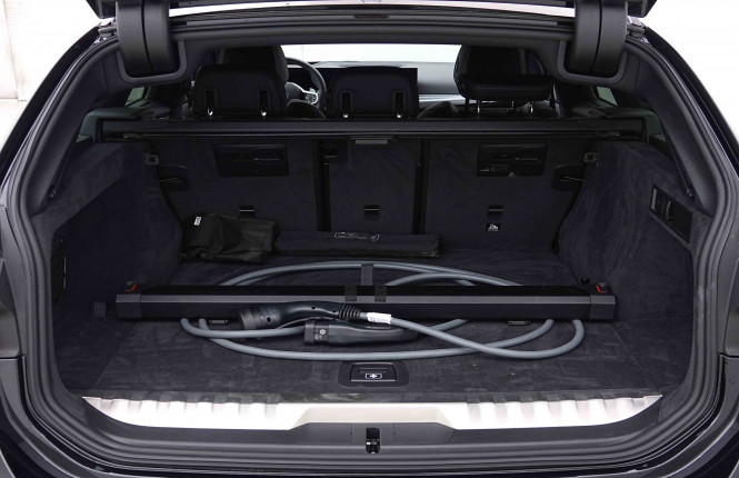 BMW_BMW_3_2655008_5.jpg