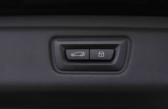 BMW_BMW_3_2655008_6.jpg