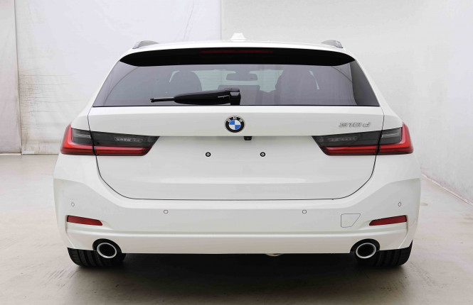 BMW_BMW_3_2655045_30.jpg