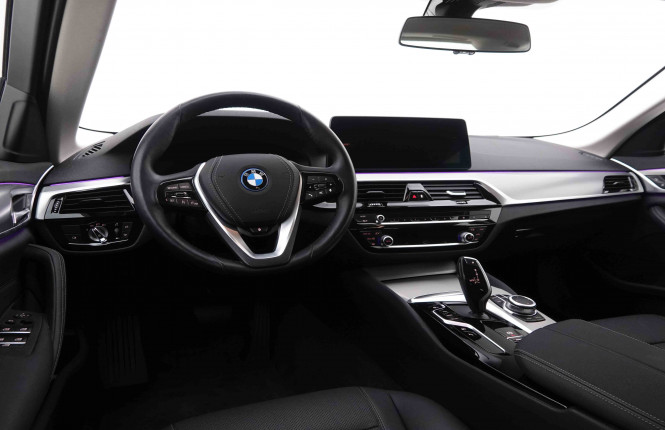 BMW_BMW_5_2548309_10.jpg