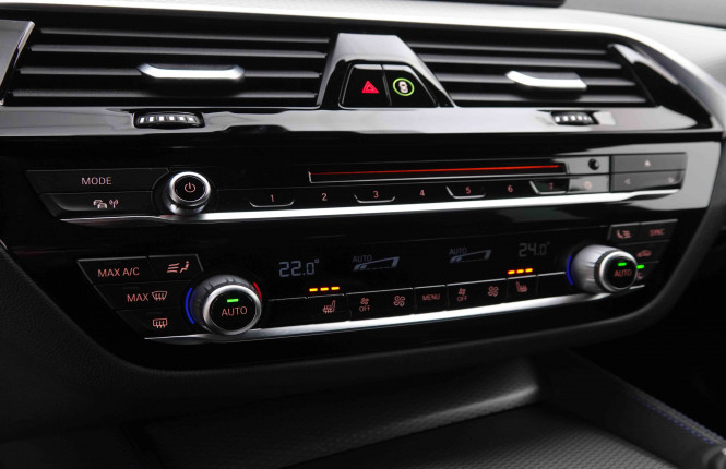 BMW_BMW_5_2550126_15.jpg BMW_BMW_5_2550126_15.jpg