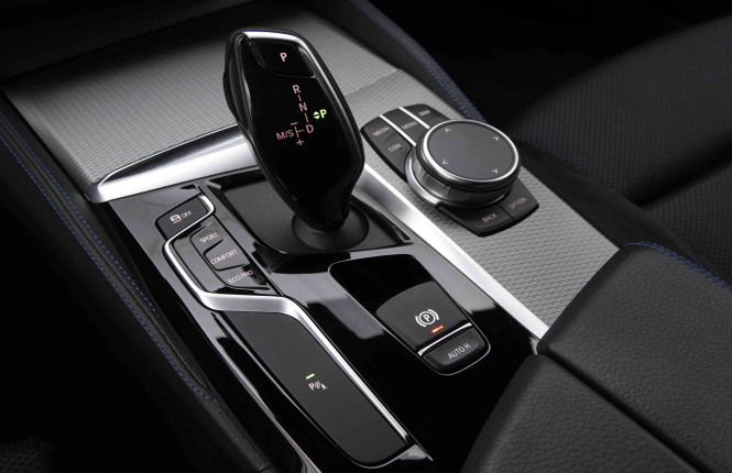 BMW_BMW_5_2550126_16.jpg BMW_BMW_5_2550126_16.jpg