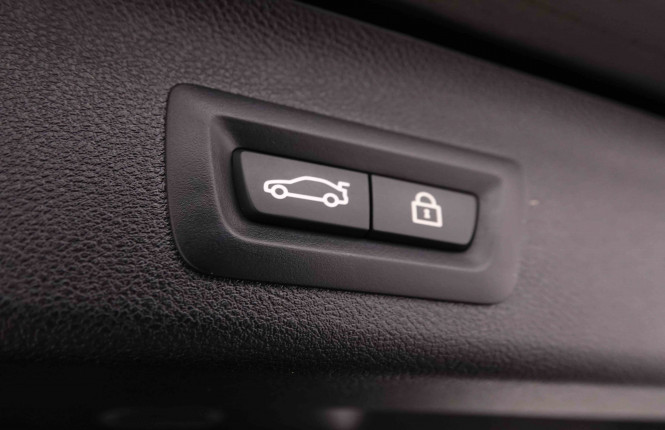 BMW_BMW_5_2550126_6.jpg BMW_BMW_5_2550126_6.jpg