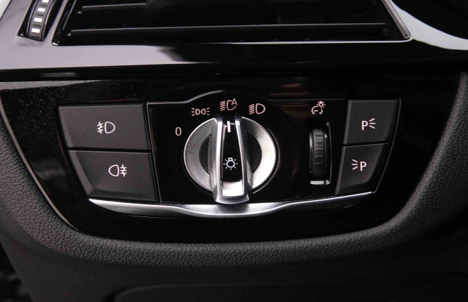 BMW_BMW_5_2550126_9.jpg BMW_BMW_5_2550126_9.jpg