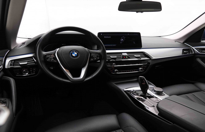 BMW_BMW_5_2550300_8.jpg BMW_BMW_5_2550300_8.jpg