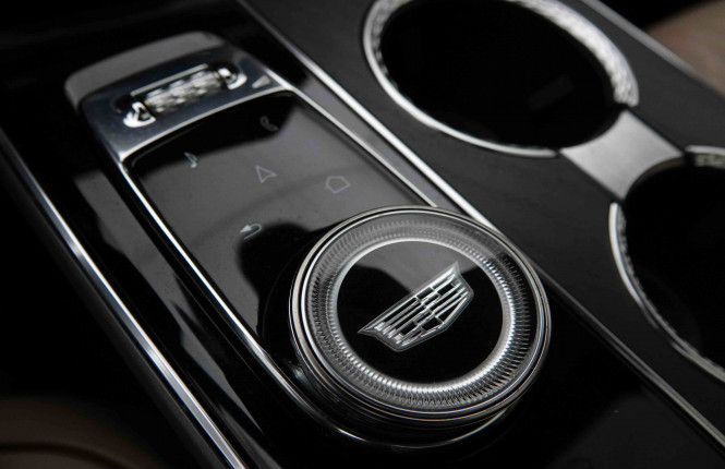 CADILLAC_CADILLAC_LYRIC_2653047_17.jpg
