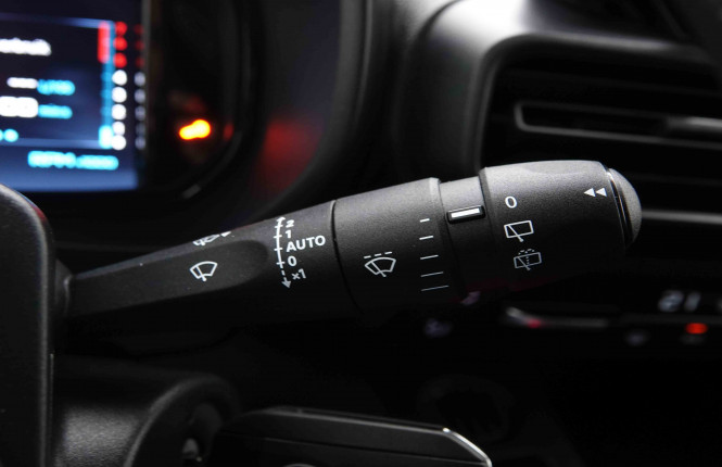 CITROEN_CITROEN_BERLINGO_2548388_17.jpg CITROEN_CITROEN_BERLINGO_2548388_17.jpg