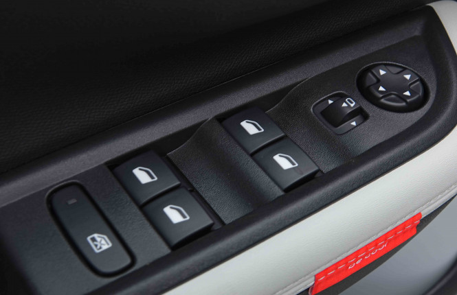 CITROEN_CITROEN_C3AIRCROSS_2654877_17.jpg CITROEN_CITROEN_C3AIRCROSS_2654877_17.jpg
