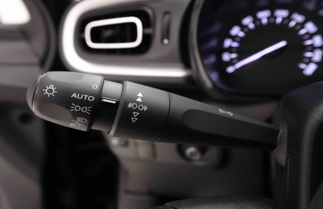 CITROEN_CITROEN_C3_2551350_15.jpg CITROEN_CITROEN_C3_2551350_15.jpg