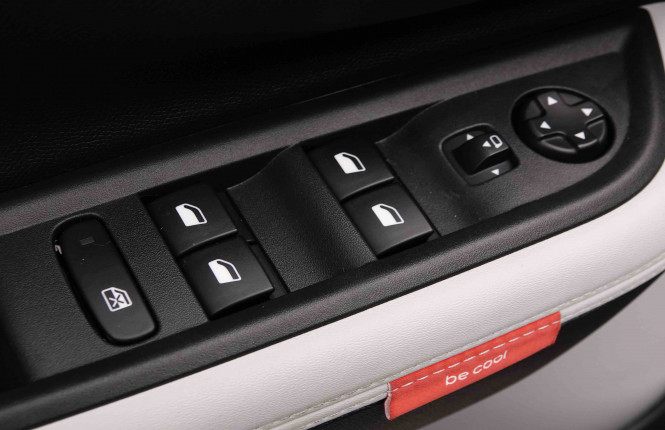 CITROEN_CITROEN_C3_2652700_17.jpg CITROEN_CITROEN_C3_2652700_17.jpg