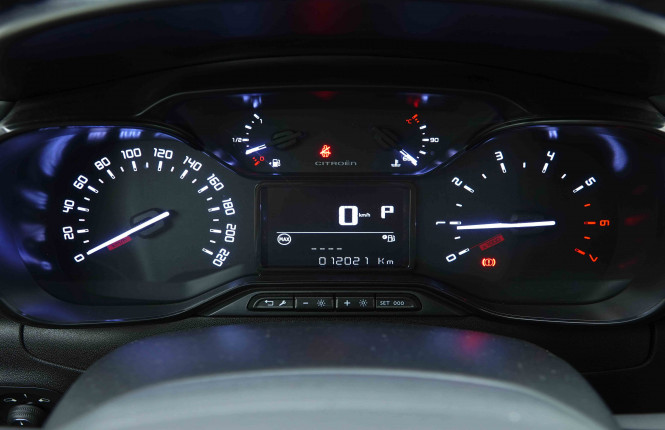 CITROEN_CITROEN_C3_2654602_14.jpg CITROEN_CITROEN_C3_2654602_14.jpg