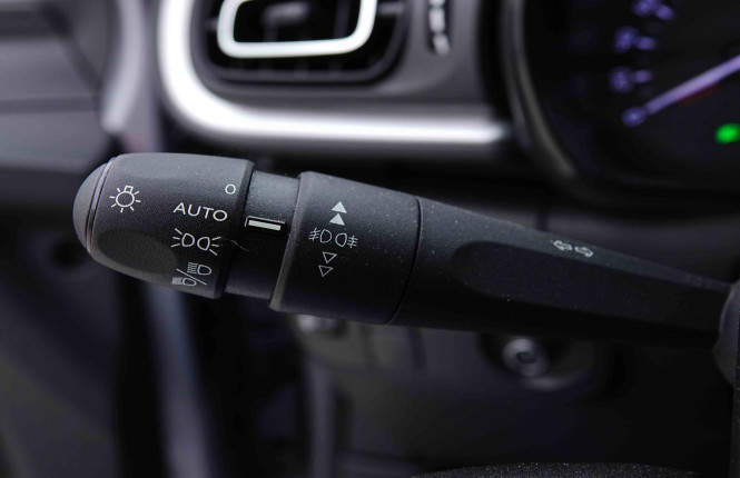 CITROEN_CITROEN_C3_2654940_15.jpg CITROEN_CITROEN_C3_2654940_15.jpg