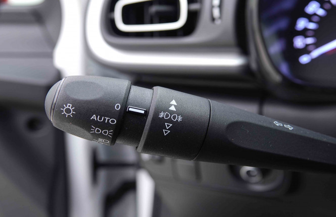 CITROEN_CITROEN_C3_2655382_13.jpg CITROEN_CITROEN_C3_2655382_13.jpg