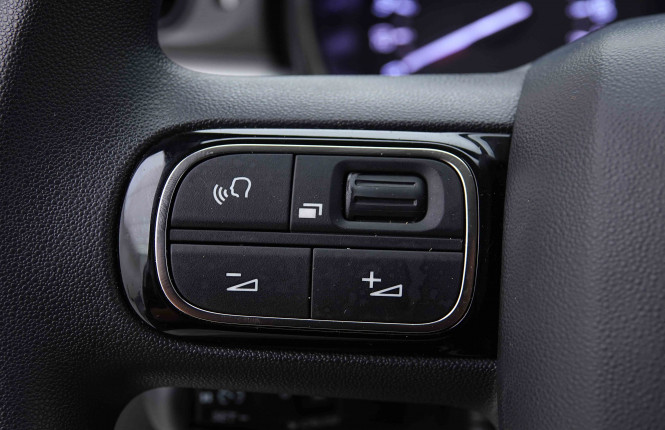 CITROEN_CITROEN_C3_2655386_17.jpg CITROEN_CITROEN_C3_2655386_17.jpg