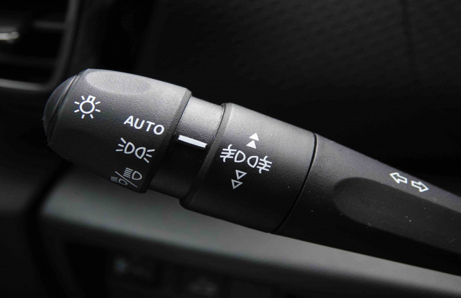 CITROEN_CITROEN_C4 X_2549728_17.jpg