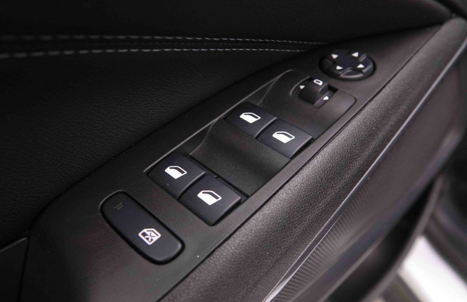 CITROEN_CITROEN_C4 X_2550575_40.jpg