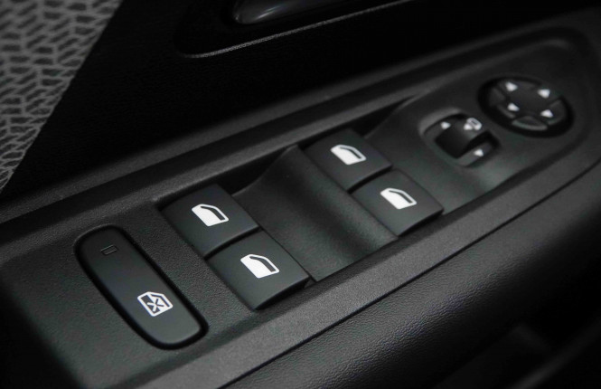 CITROEN_CITROEN_C4 X_2652110_24.jpg CITROEN_CITROEN_C4 X_2652110_24.jpg