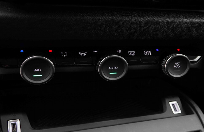 CITROEN_CITROEN_C4 X_2652702_14.jpg