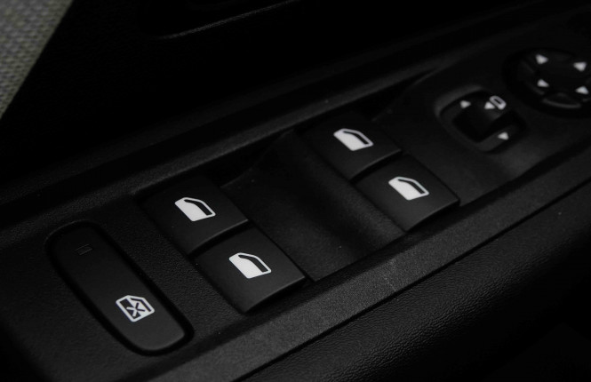 CITROEN_CITROEN_C4 X_2652703_20.jpg CITROEN_CITROEN_C4 X_2652703_20.jpg