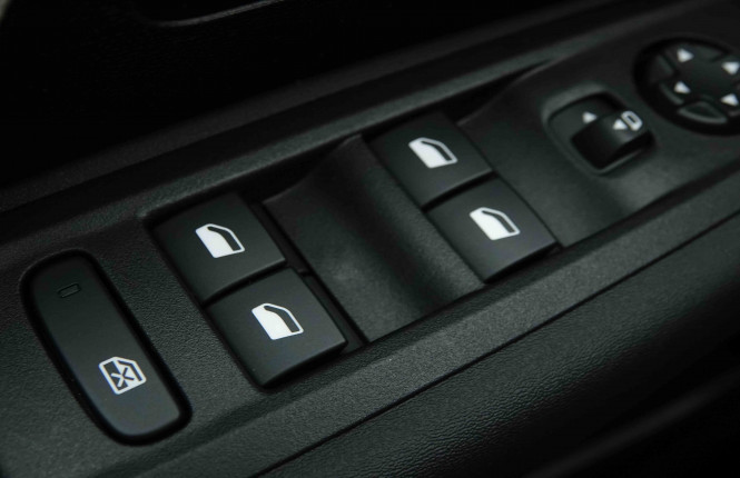 CITROEN_CITROEN_C4 X_2652704_19.jpg