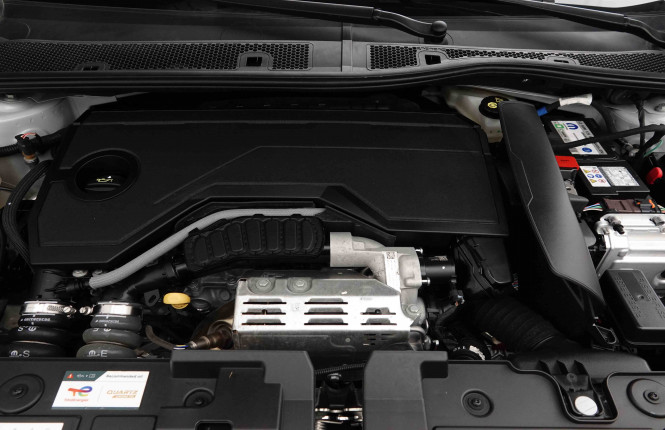 CITROEN_CITROEN_C4 X_2653784_22.jpg CITROEN_CITROEN_C4 X_2653784_22.jpg