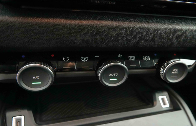 CITROEN_CITROEN_C4 X_2653787_14.jpg CITROEN_CITROEN_C4 X_2653787_14.jpg
