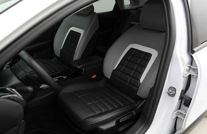 CITROEN_CITROEN_C4 X_2653787_6.jpg CITROEN_CITROEN_C4 X_2653787_6.jpg