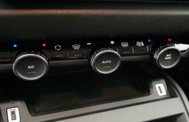 CITROEN_CITROEN_C4 X_2653789_13.jpg