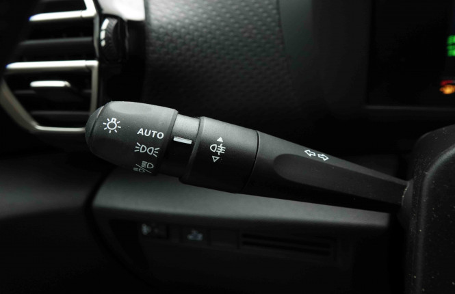 CITROEN_CITROEN_C4 X_2653791_16.jpg