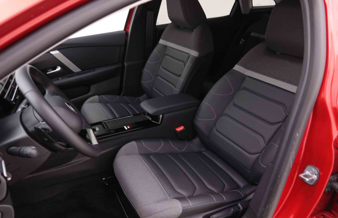 CITROEN_CITROEN_C4_2547349_6.jpg