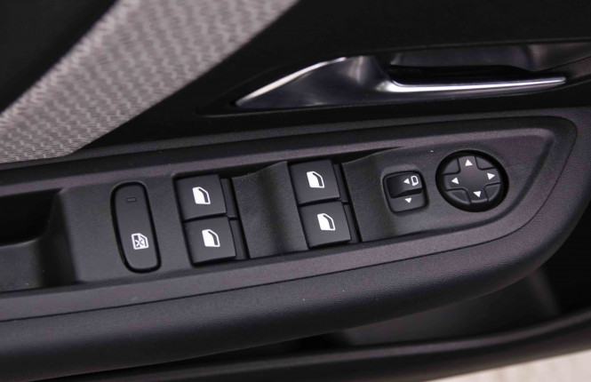 CITROEN_CITROEN_C4_2547504_17.jpg