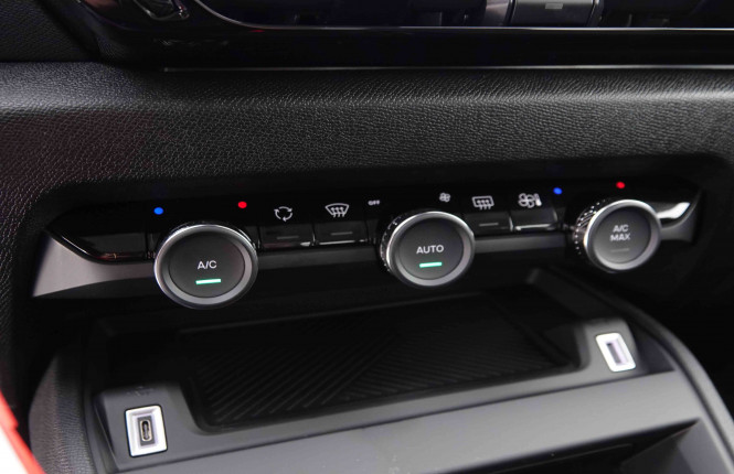 CITROEN_CITROEN_C4_2548401_13.jpg