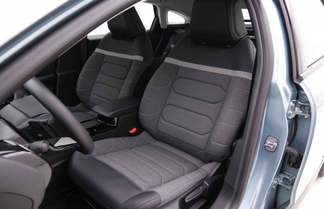 CITROEN_CITROEN_C4_2548497_6.jpg