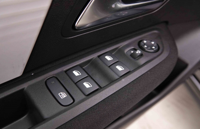 CITROEN_CITROEN_C4_2548971_20.jpg