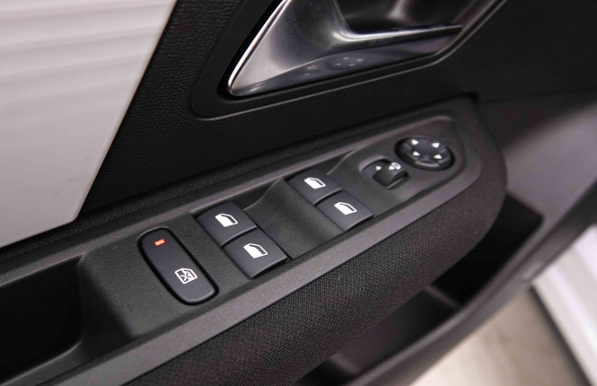 CITROEN_CITROEN_C4_2548981_20.jpg