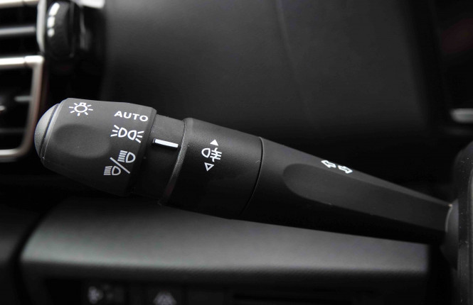 CITROEN_CITROEN_C4_2548983_16.jpg