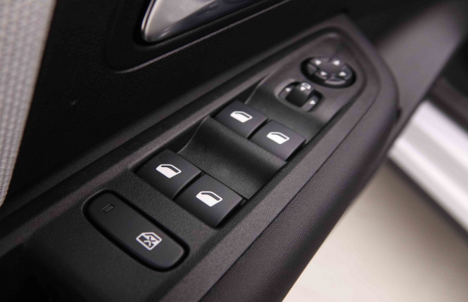 CITROEN_CITROEN_C4_2549640_21.jpg