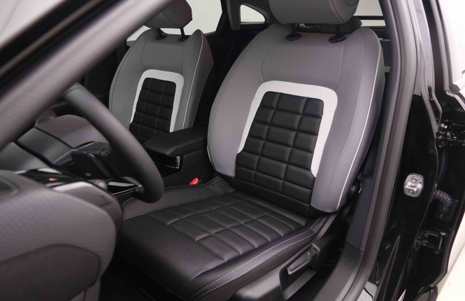 CITROEN_CITROEN_C4_2549641_6.jpg