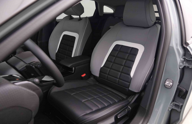 CITROEN_CITROEN_C4_2549644_6.jpg