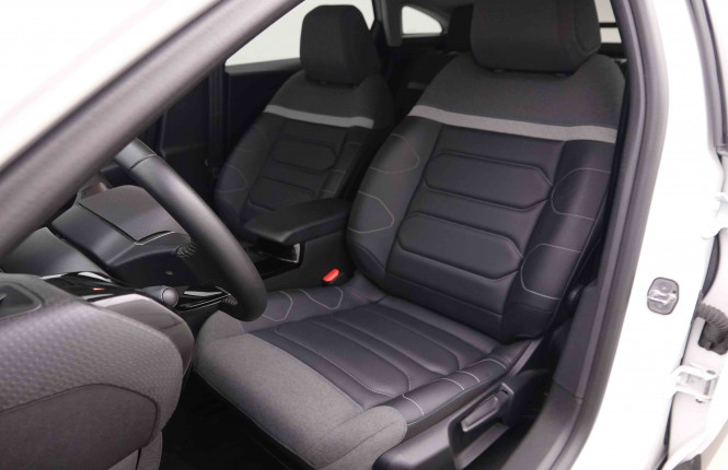 CITROEN_CITROEN_C4_2550088_6.jpg CITROEN_CITROEN_C4_2550088_6.jpg