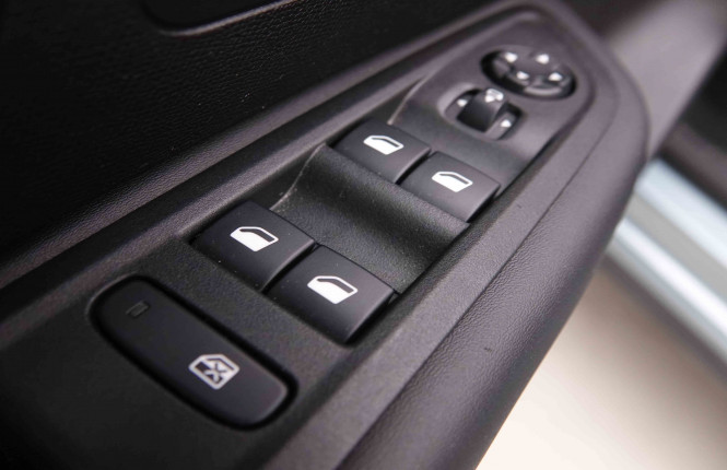 CITROEN_CITROEN_C4_2550089_21.jpg CITROEN_CITROEN_C4_2550089_21.jpg