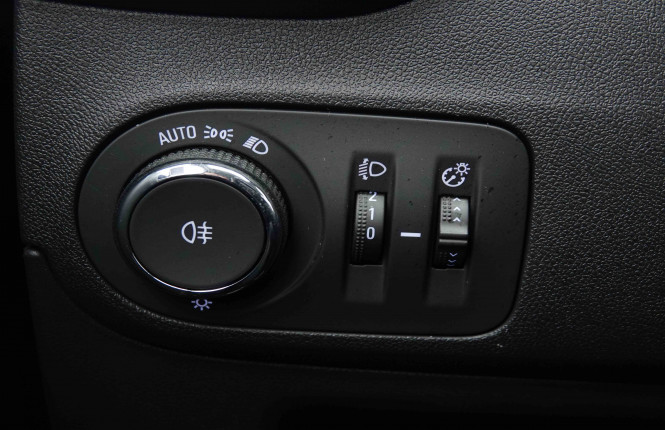 CITROEN_CITROEN_C4_2550938_48.jpg CITROEN_CITROEN_C4_2550938_48.jpg